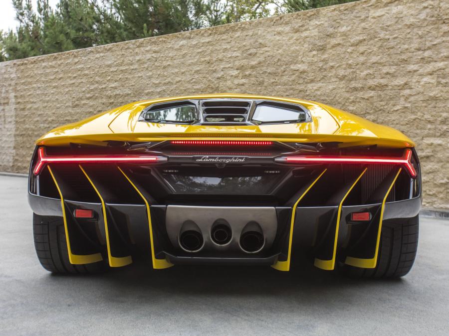  Lamborghini Centenario Coupe 2016 года  (NA) (фото 21 из 30)